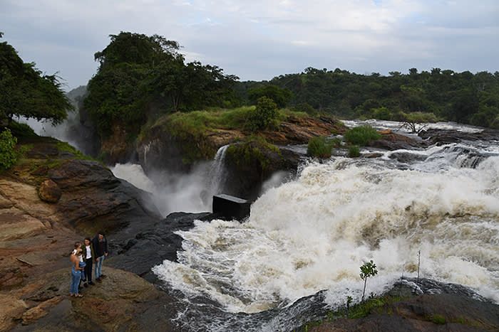 Guide to driving to Uganda’s national Parks by car
