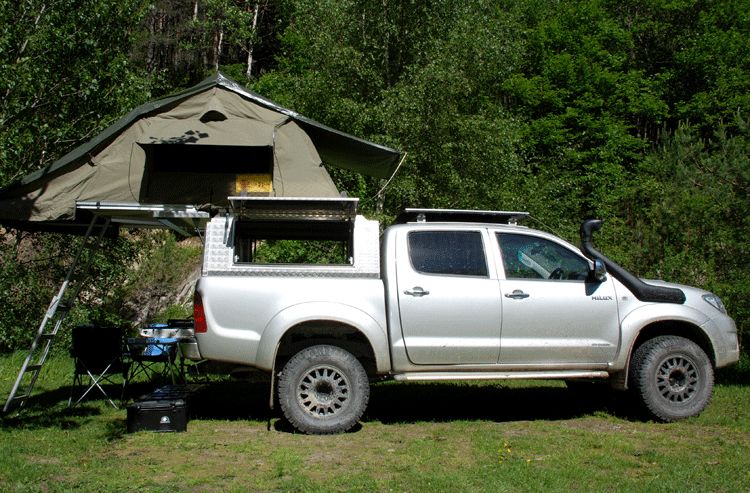car rental Uganda with rooftop tent