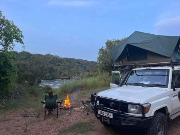 Rent Land Cruiser Hardtop with rooftop tent in Uganda
