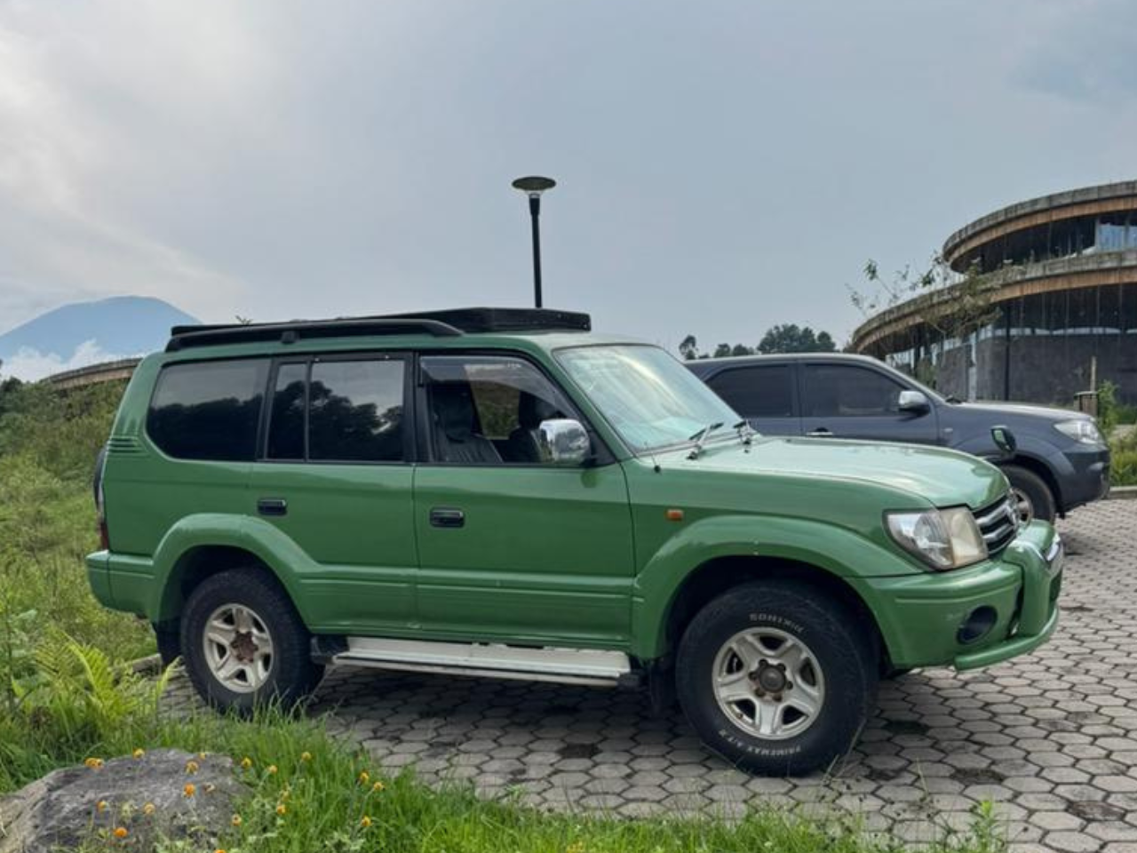 Best Car Rental Uganda - Land Cruiser Prado